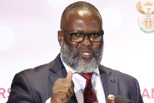 Minister Buthelezi Announces 4% Wage Increase for Public Servants