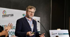 Survey Signals Public Servants’ Growing Commitment to Integrity – But Fear and Favouritism Continue to Undermine Ethical Culture